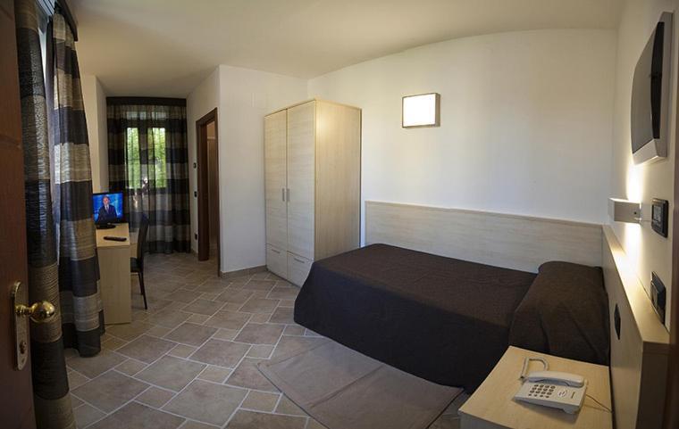 Villa Giovina Pratola Peligna Szoba fotó